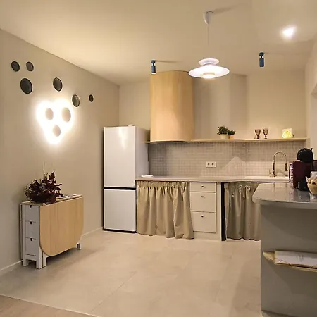 Mina Nai Apartment *